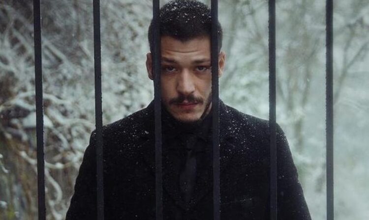 ‘Cam Tavanlar’la Kadına Bakış!