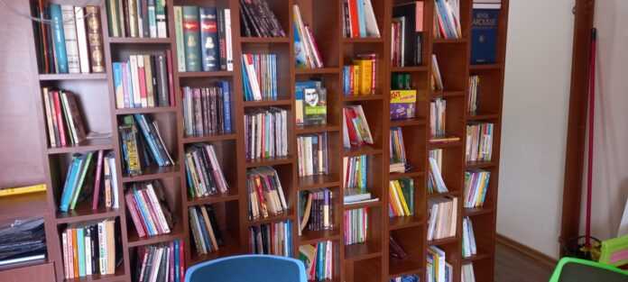 Taşlıova’da Bir Köy Kütüphanesi