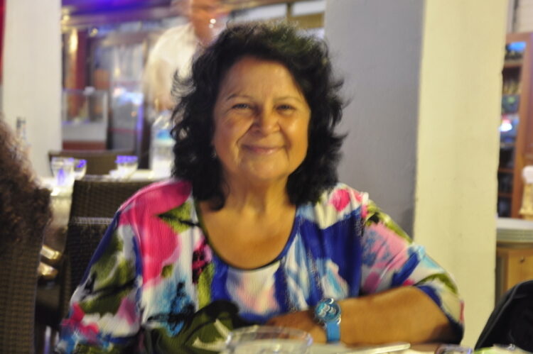 ” Her Canlı Ölümü Tadacak”