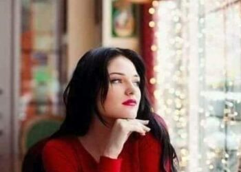 Seni Sevmekten Öte Bir Yerdeyim