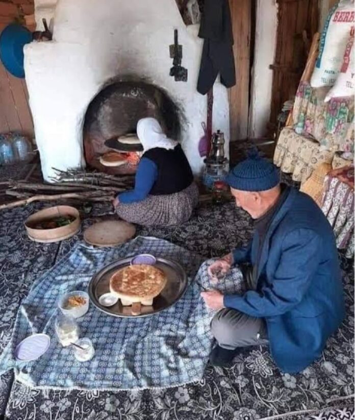 Köy Evlerinde Ocaklıklar