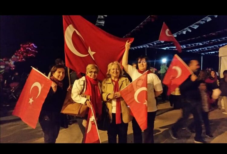 Karanlığa İnat Çoluk Çocuk