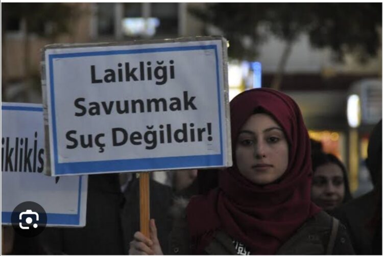 Laikliğin de İyisi Var Kötüsü Var