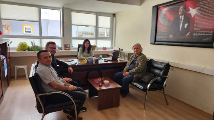 Yol Lâdik’e Düşünce