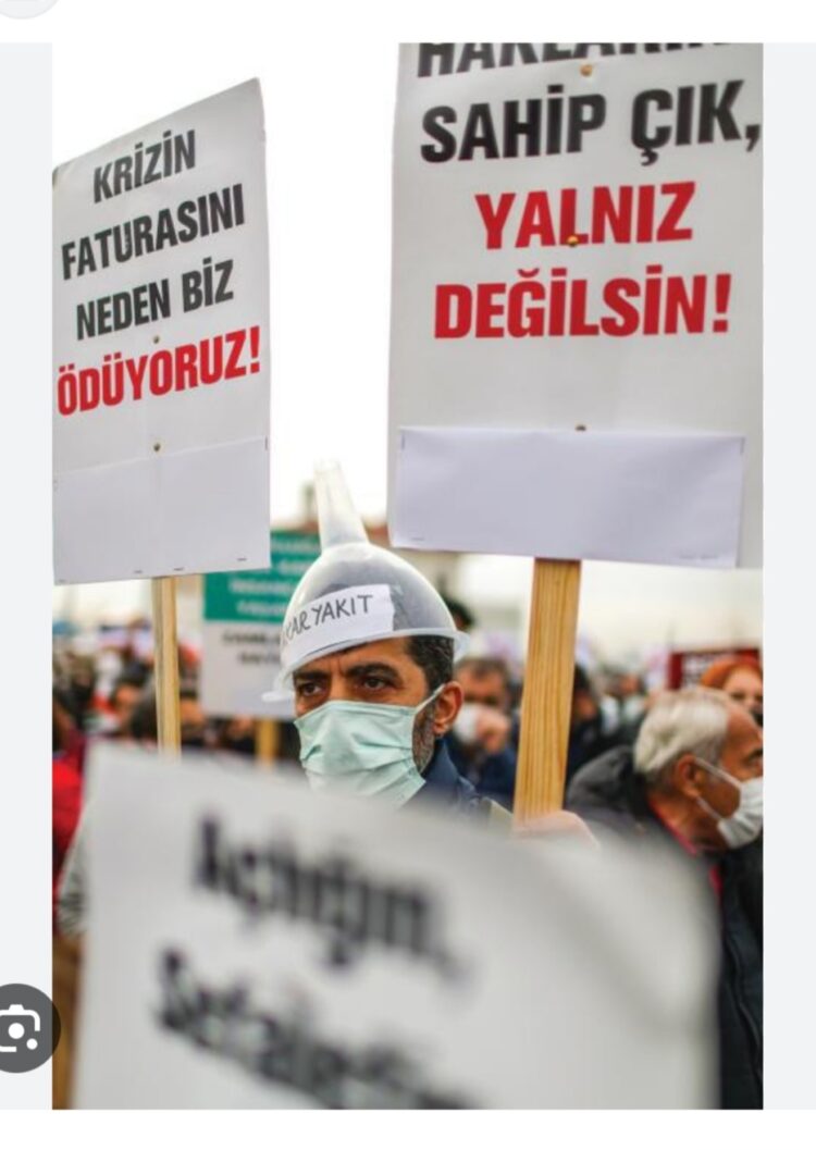 Türkiye Neden Stres Topu Haline Geldi?