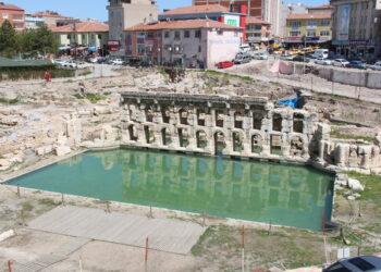 Sarıkaya Kral Kızı Hamamı Açılışa Hazırlanıyor