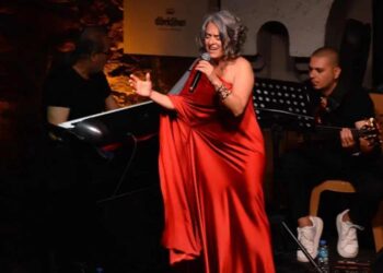 Bodrumlu Tek Kadın Sanatçı Didem Kasal