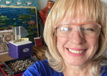 Bodrumlu Cam Mozaik Sanatçısı Zeynep Figen Işık