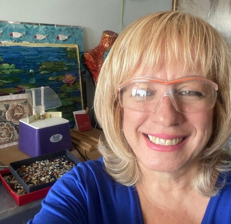 Bodrumlu Cam Mozaik Sanatçısı Zeynep Figen Işık