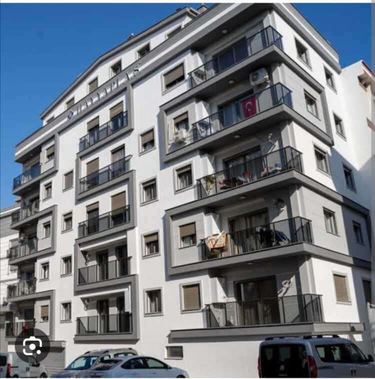Göçer Apartmanları