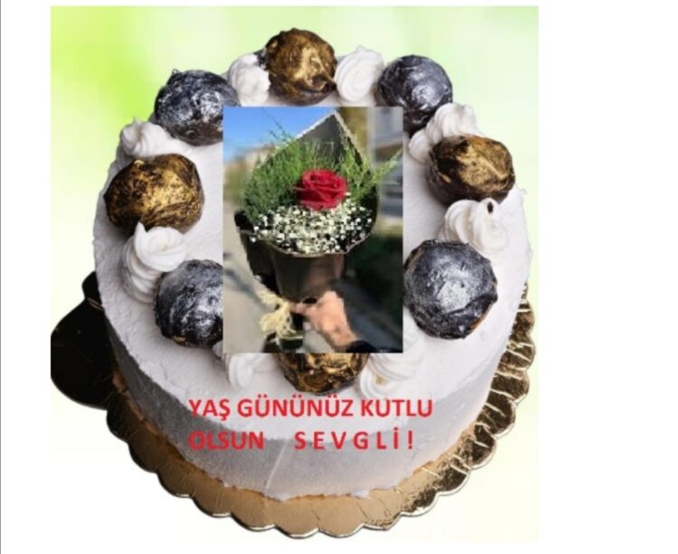 Yaş Günü Kutlaması