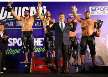 İstanbul / Maltepe 4.Ulugazi Yağlı Güreşleri Şöleni