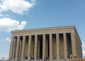 Atatürk’ün Sonsuzluğa Yolculuğu ve Anıtkabir