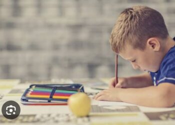 Ödevler O Devlere Dönüştü Çocukların Gözünde