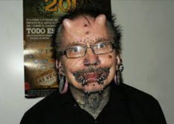 Bir Garip Mahlukat Şu İnsanoğlu