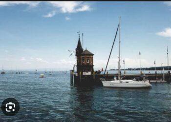 Rıhtımdaki Yelkenli