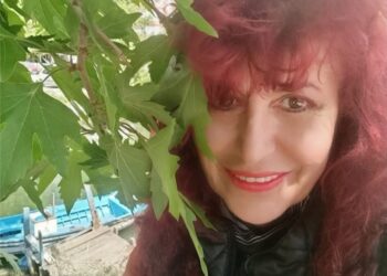 Kimi Sofra Derneklerine Taşlama