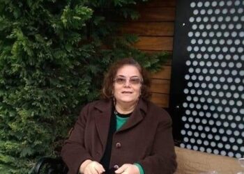 Ezan Sesi, Turşu ve Pelüş Battaniye