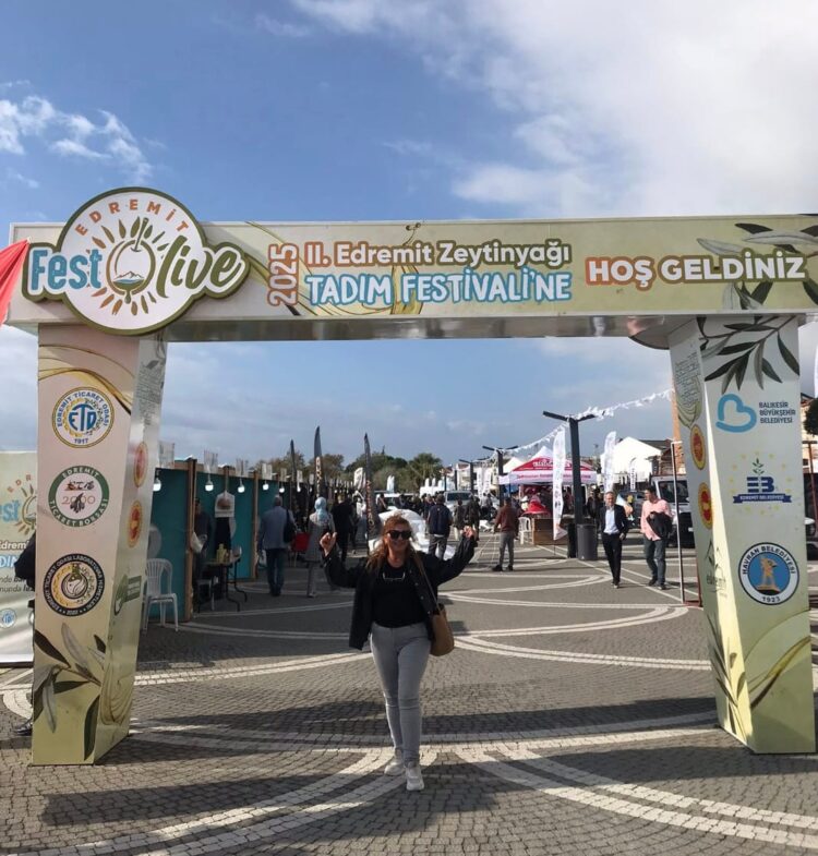 Zeytin.. Gölgesinde Barış, Damlasında Şifa, Yudumunda Lezzet Dolu Festival Günlerim
