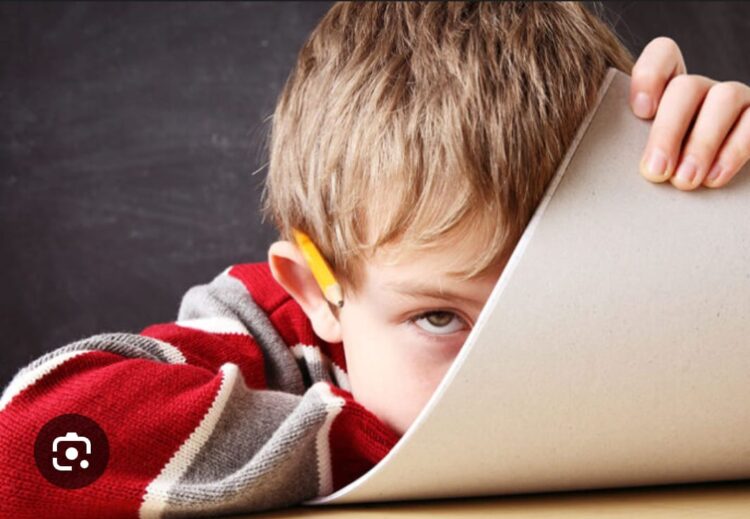 Şımarıktı Hiperaktif Sandık