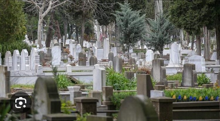 Mezarlıktaki Dilenci