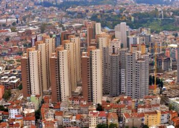 Dikey Mimari ve Toplumsal Hayat