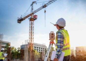 Haritanın Ötesinde Bir Yolculuk: Mert Sarımsakcı