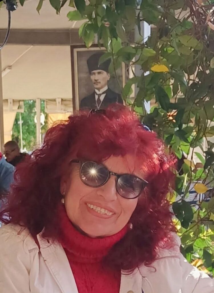Onu Gören Gözleri Gördüm (l)