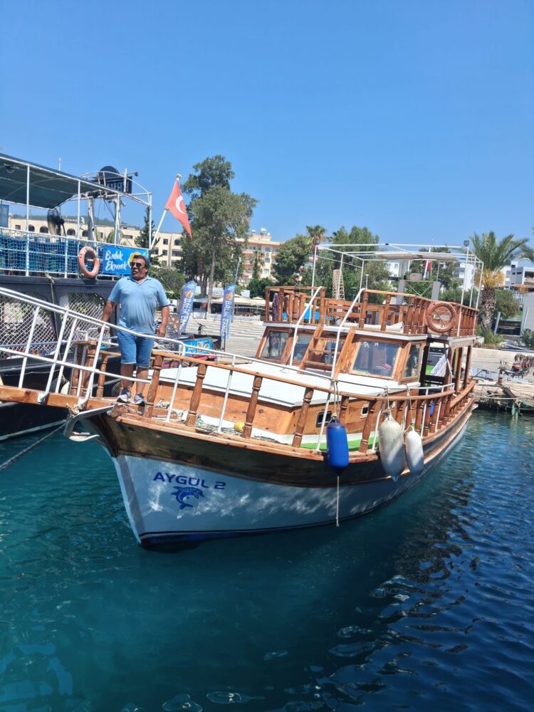 Güvenin Adı, Samimiyetin Limanı: Hayri Şeker ve Aygül Yatçılık