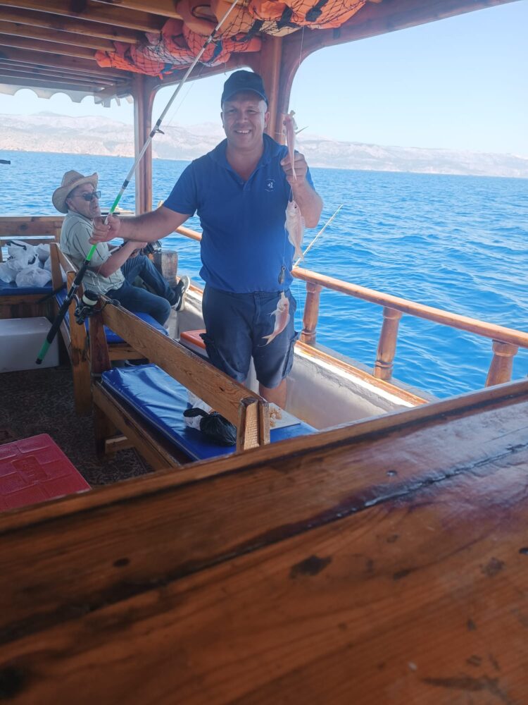 Oltanın Ucundaki Sabır, Denizin Kalbindeki Vicdan
