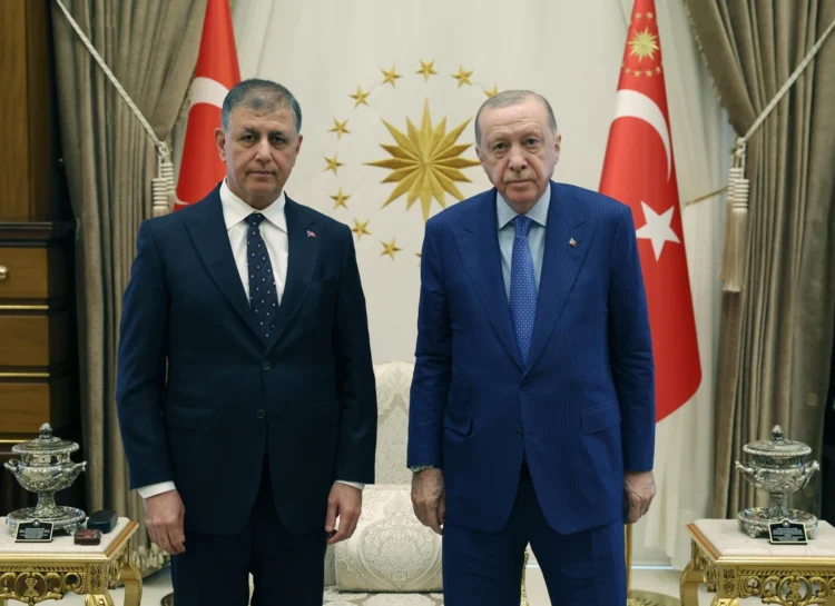 Cemil Tugay İzmir İçin İktidar Gücünü Yanına Alacak mı?